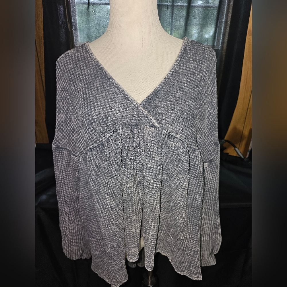 Three Bird Nest Bell Sleeve Top